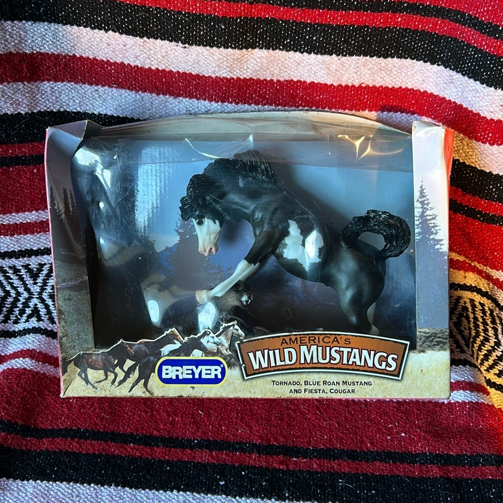 Breyer
America’s Wild Mustangs